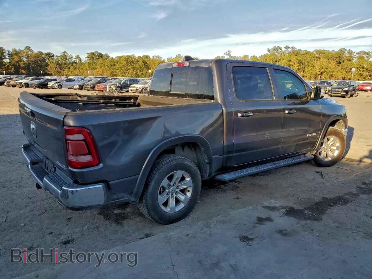 2020 RAM 1500 - VIN: 1C6SRFJTXLN244358 - Фото 3