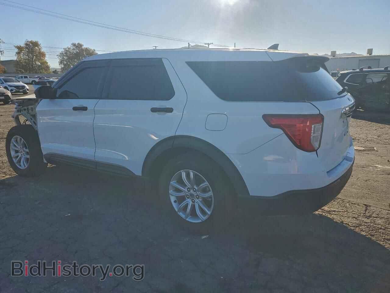 2021 FORD EXPLORER - VIN: 1FMSK7BH2MGB60386 - Photo 2
