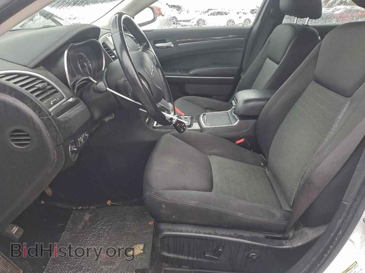 2019 CHRYSLER 300 - VIN: 2C3CCAAG8KH610026 - Фото 7