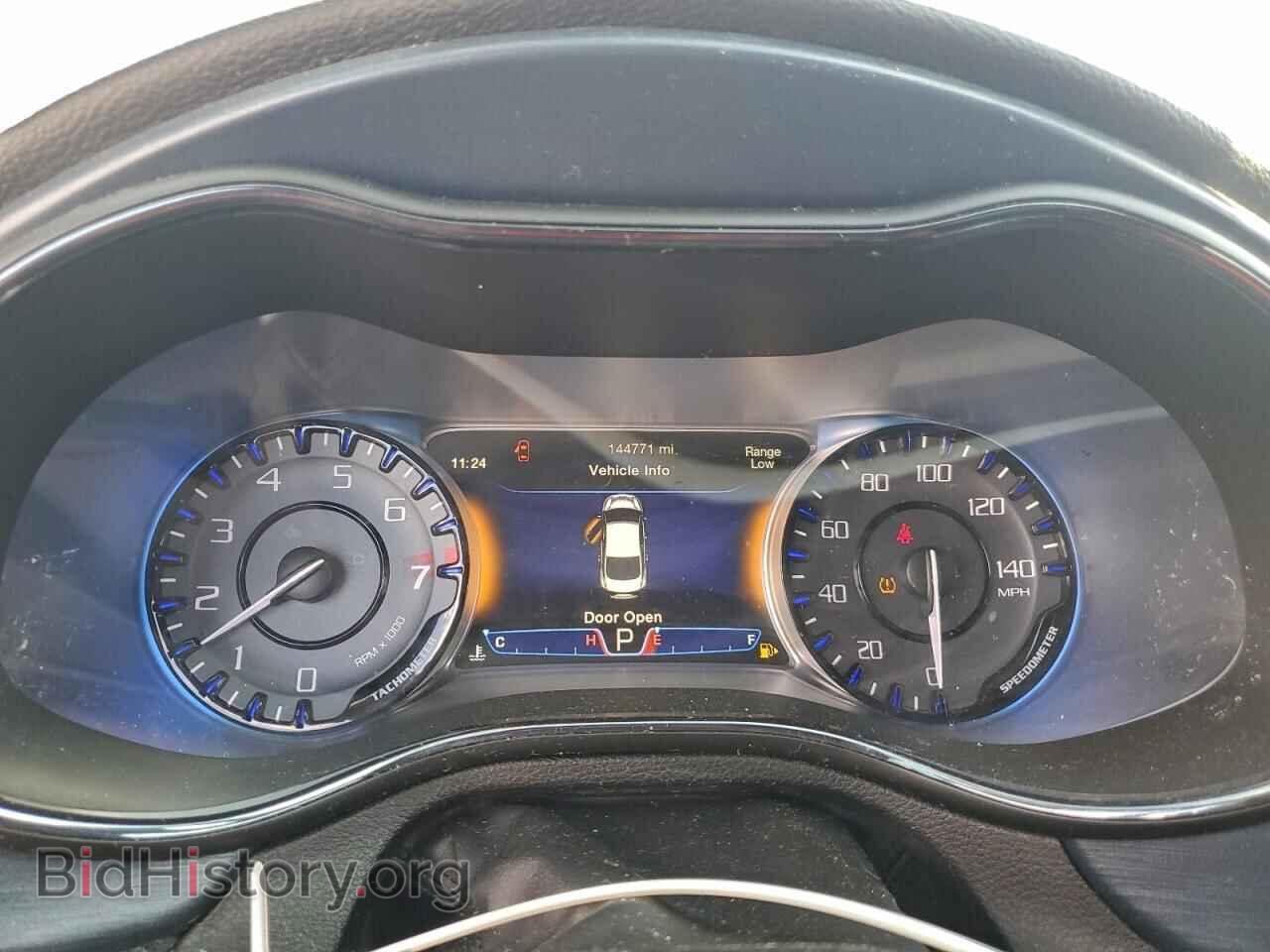 2015 CHRYSLER 200 - VIN: 1C3CCCBGXFN533229 - Фото 9
