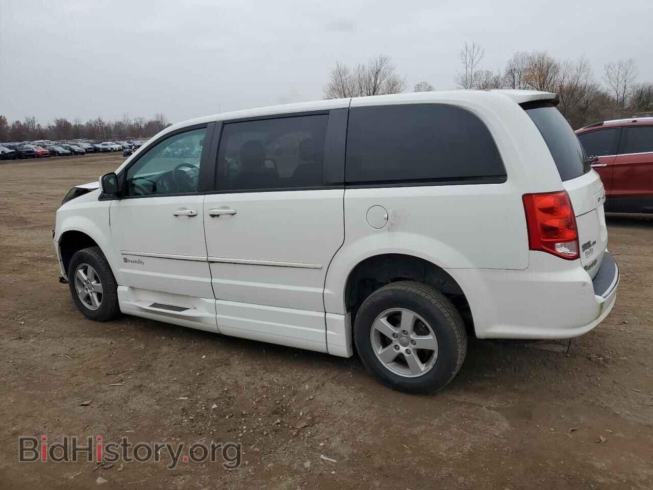 2013 DODGE CARAVAN - VIN: 2C4RDGCG2DR524971 - Фото 2