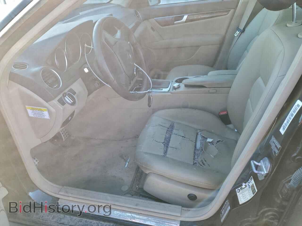 2013 MERCEDES-BENZ C-CLASS - VIN: WDDGF4HB7DR242575 - Фото 7