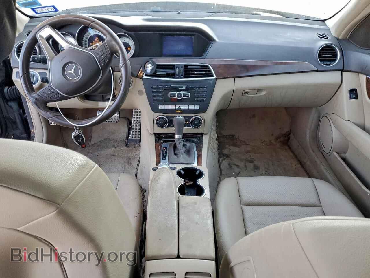 2013 MERCEDES-BENZ C-CLASS - VIN: WDDGF4HB7DR242575 - Фото 8