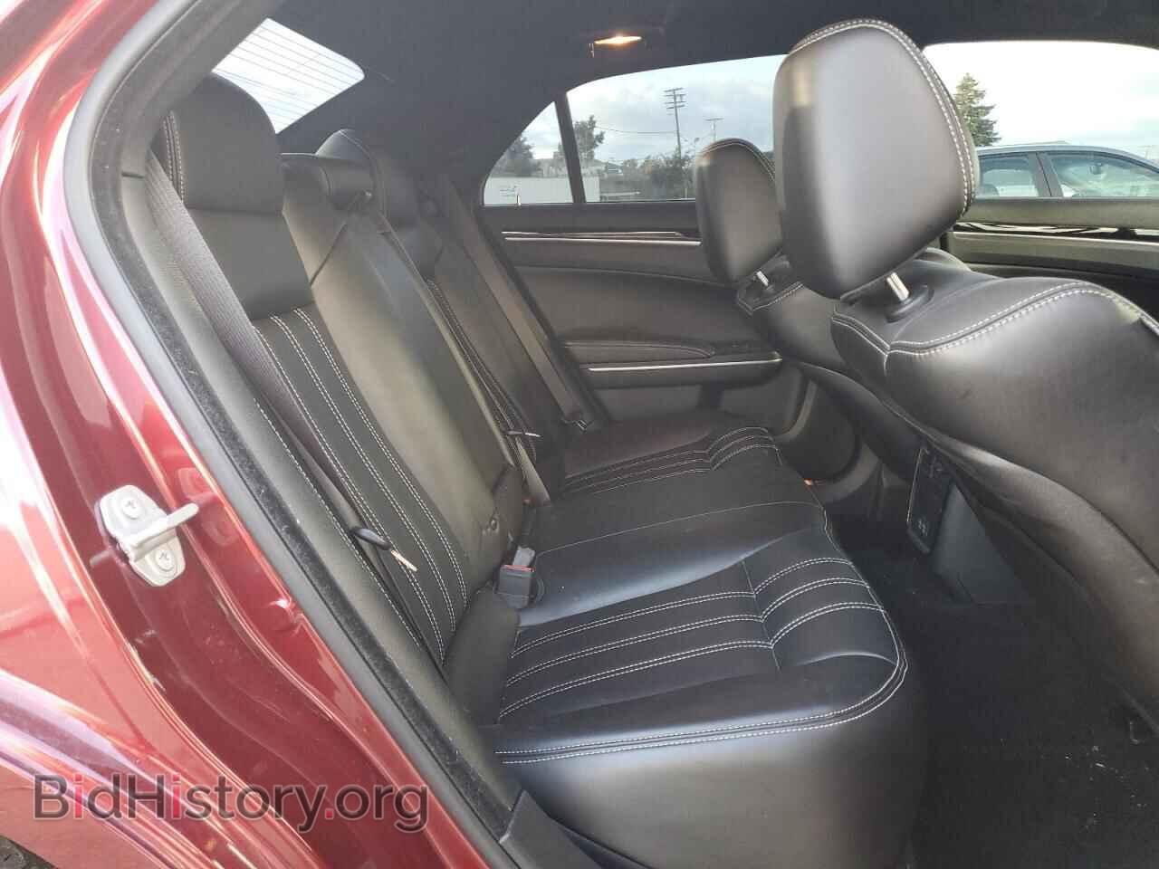 2023 CHRYSLER 300 - VIN: 2C3CCABG9PH676641 - Photo 10