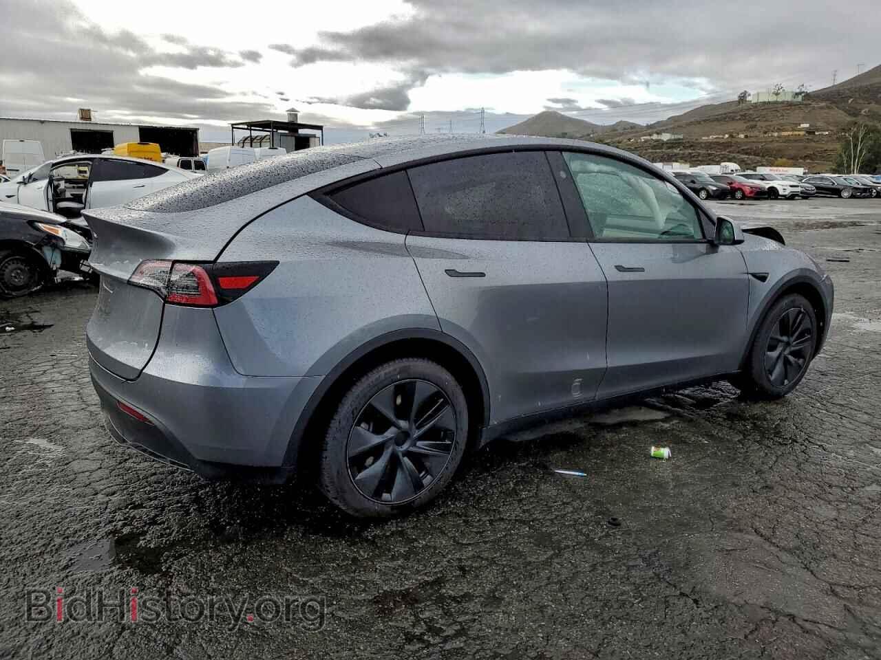 2025 TESLA MODEL Y - VIN: 7SAYGDED4SF275802 - Фото 3