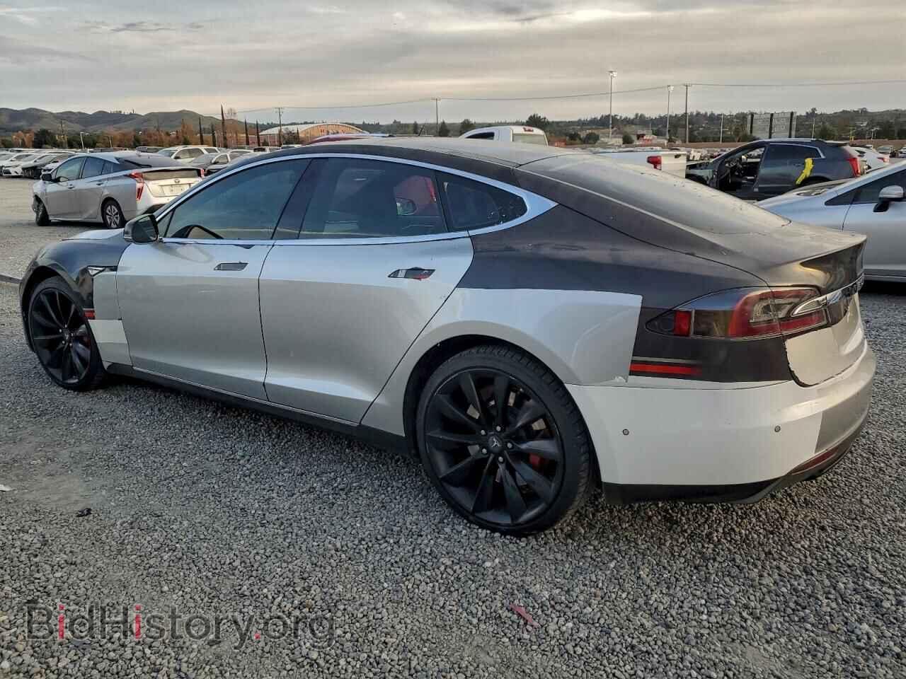 2015 TESLA MODEL S - VIN: 5YJSA1H1XFFP77949 - Фото 2