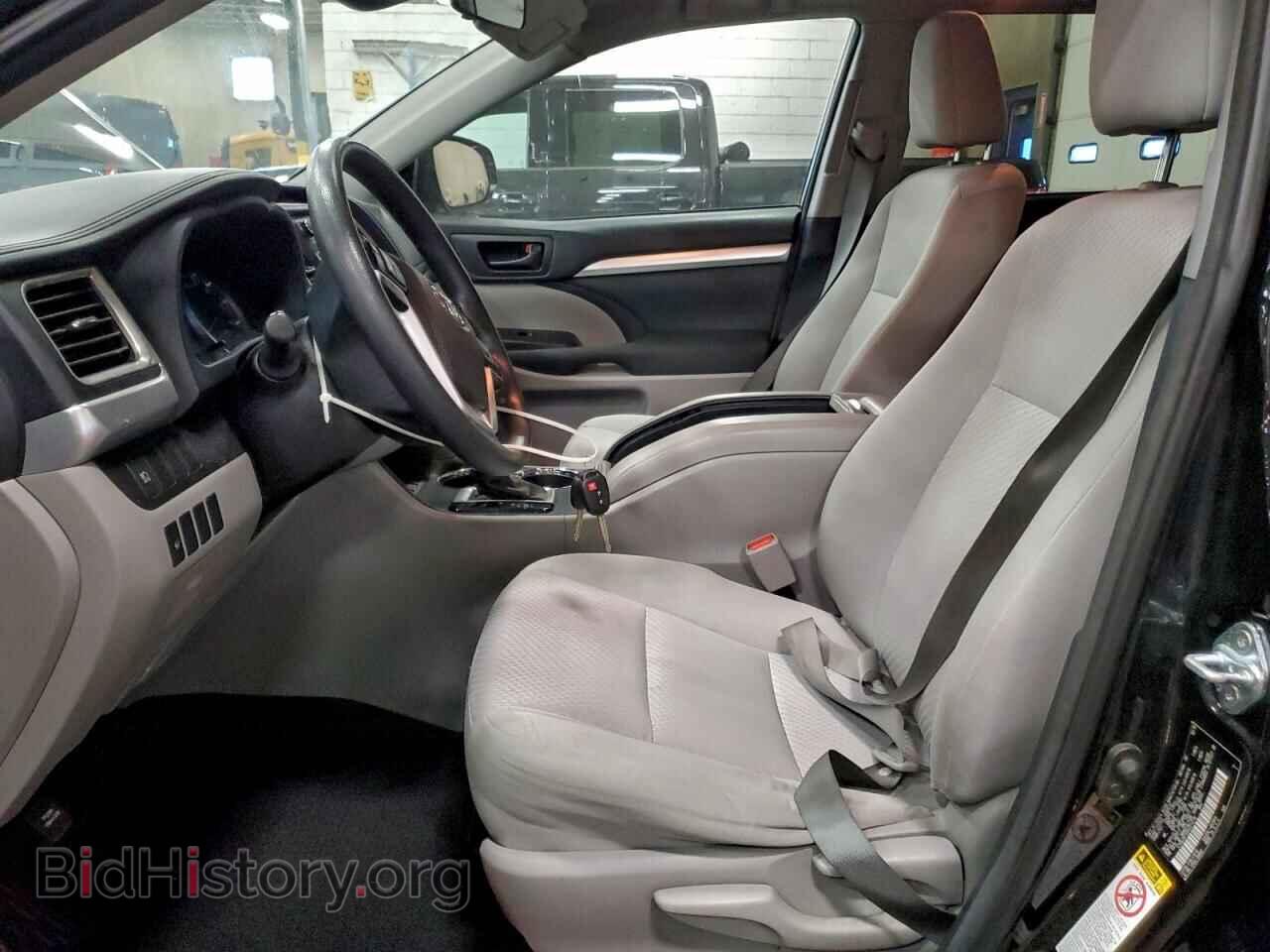 2017 TOYOTA HIGHLANDER - VIN: 5TDBZRFH3HS374319 - Фото 7