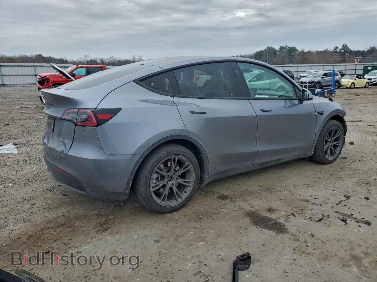2024 TESLA MODEL Y - VIN: 7SAYGAEE4RF168167 - Фото 3