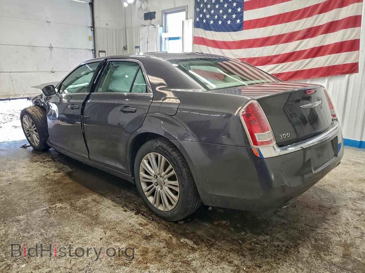 2014 CHRYSLER 300 - VIN: 2C3CCARGXEH120390 - Фото 2