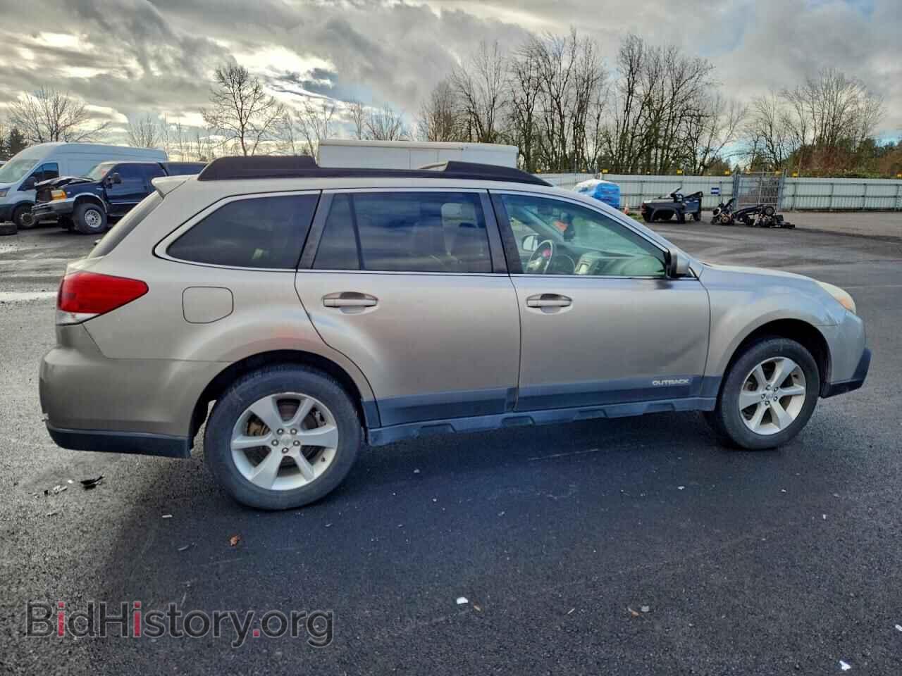 2014 SUBARU OUTBACK - VIN: 4S4BRBLC3E3326165 - Фото 3