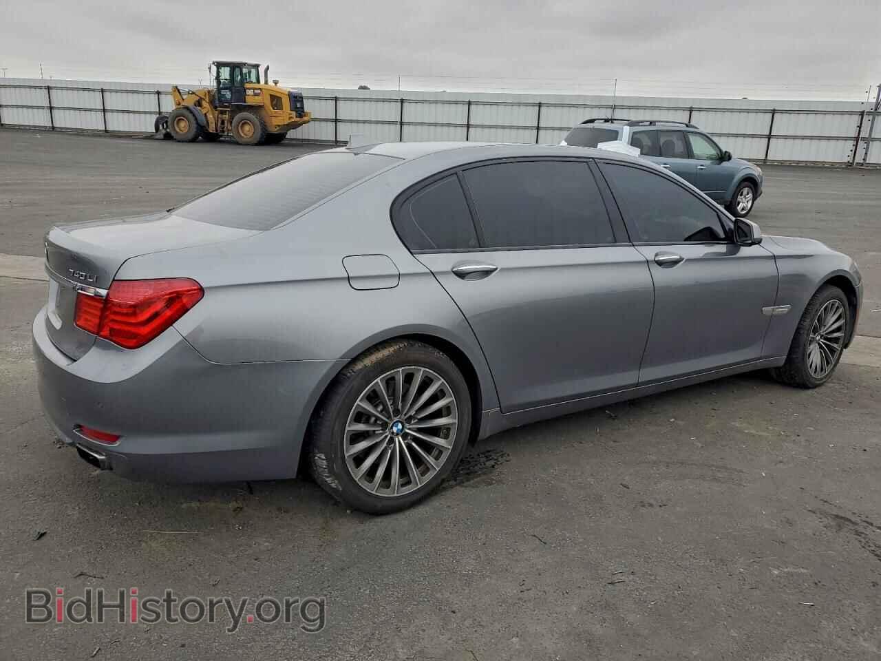 2012 BMW 7 SERIES - VIN: WBAKB4C57CC576363 - Фото 3