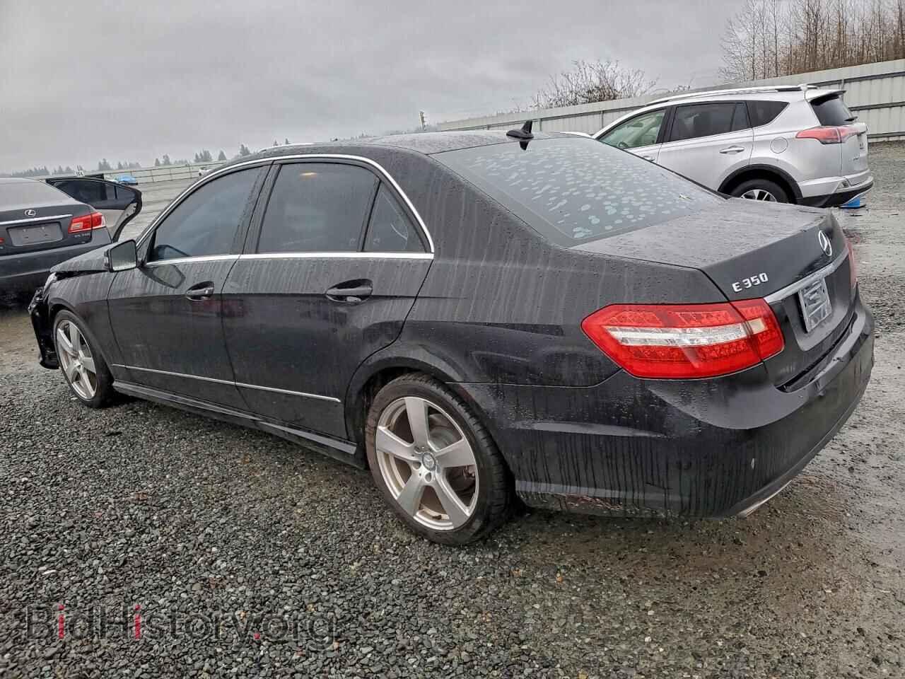 2011 MERCEDES-BENZ E-CLASS - VIN: WDDHF5GB0BA313851 - Фото 2