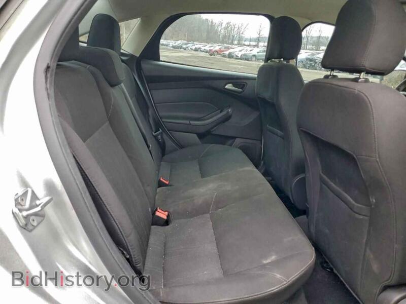 2015 Ford FOCUS (VIN 1FADP3F26FL376593) — photo 10 of 14