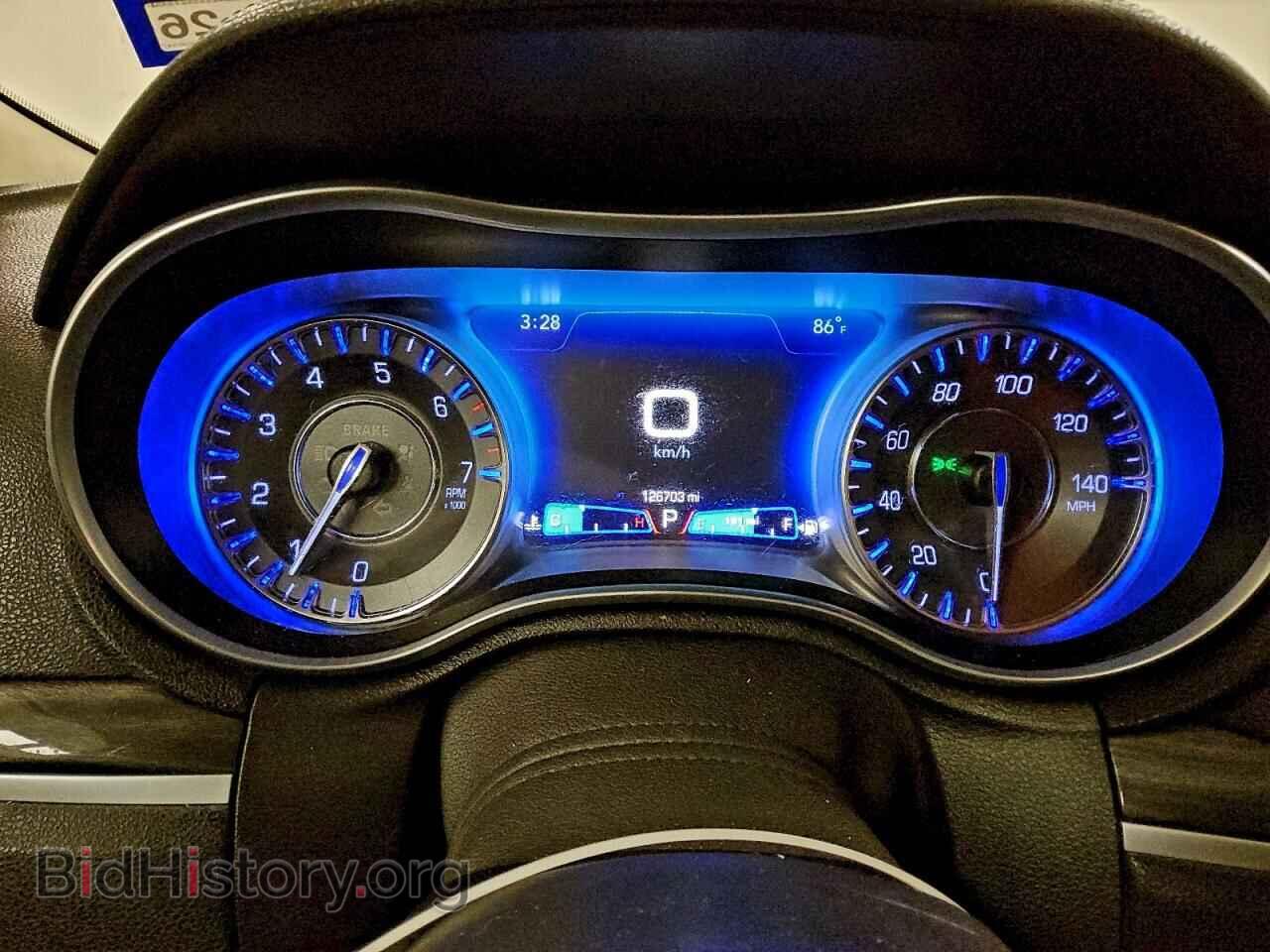 2019 CHRYSLER 300 - VIN: 2C3CCAAG0KH590547 - Фото 9