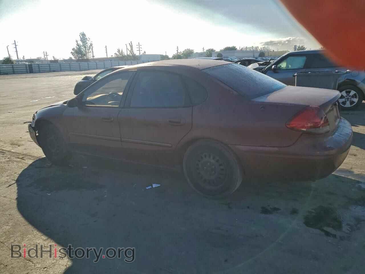 2005 FORD TAURUS - VIN: 1FAFP53UX5A252153 - Фото 2