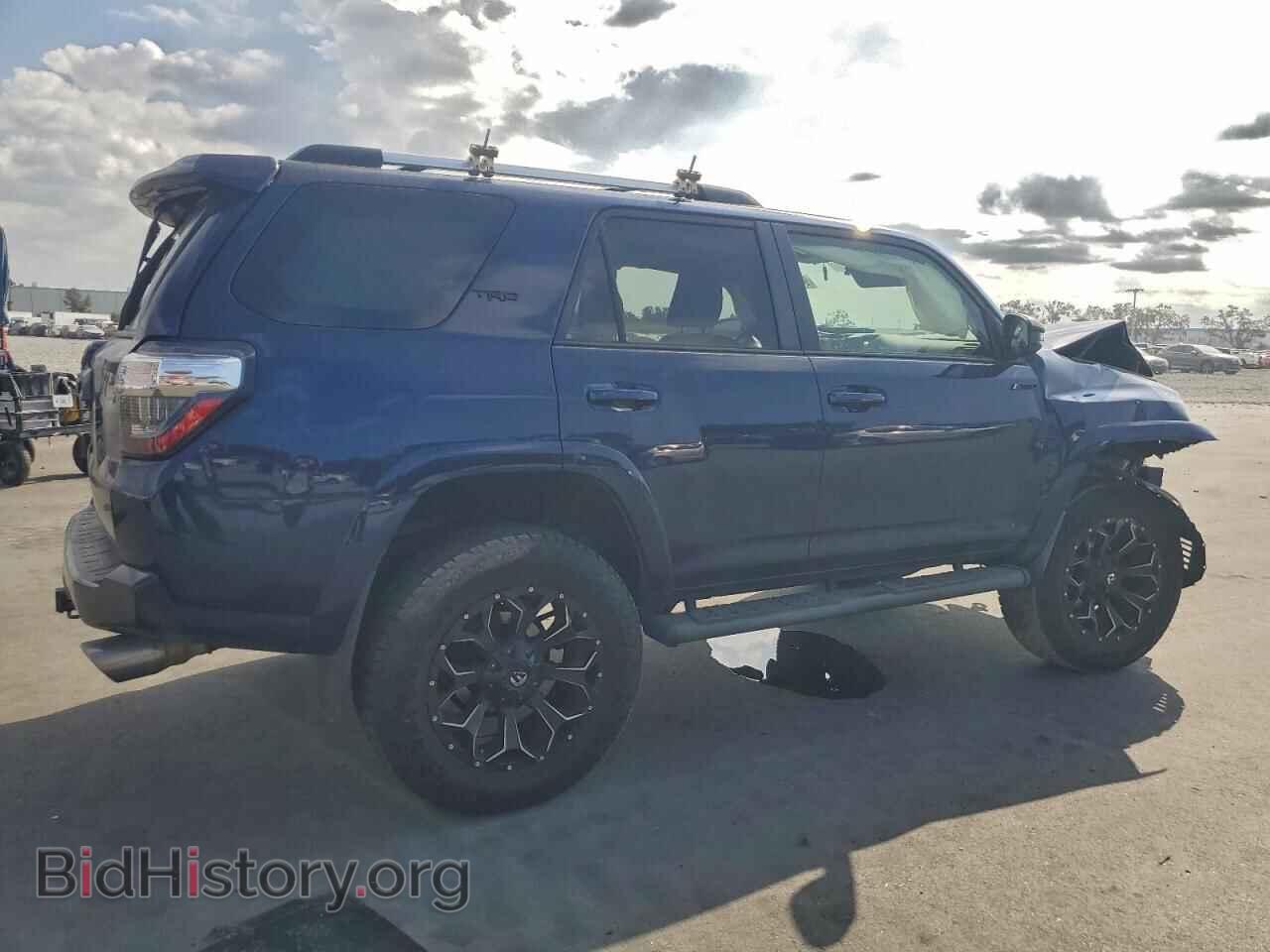 2019 TOYOTA 4RUNNER - VIN: JTEZU5JR7K5207752 - Фото 3