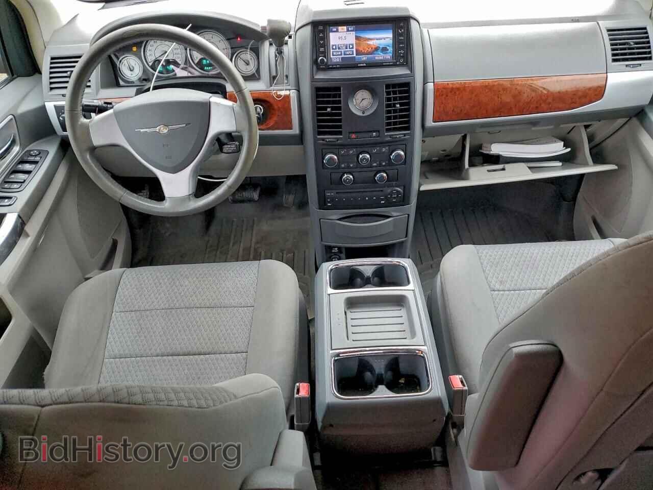 2008 CHRYSLER MINIVAN - VIN: 2A8HR54P38R842550 - Фото 8