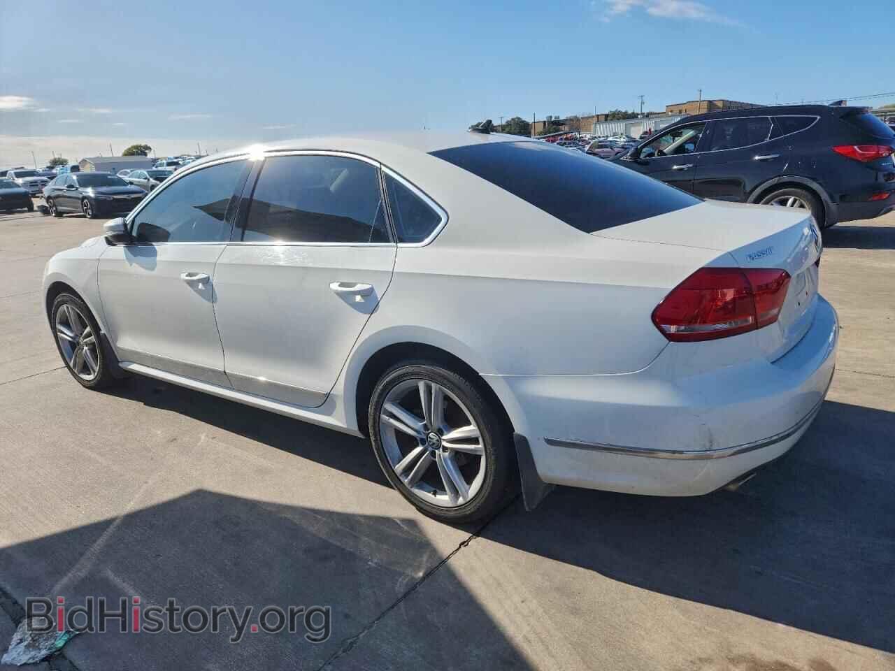 2013 VOLKSWAGEN PASSAT - VIN: 1VWCN7A38DC048024 - Фото 2