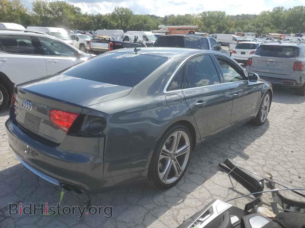 2014 AUDI S8 - VIN: WAUD2AFD2EN009155 - Фото 3