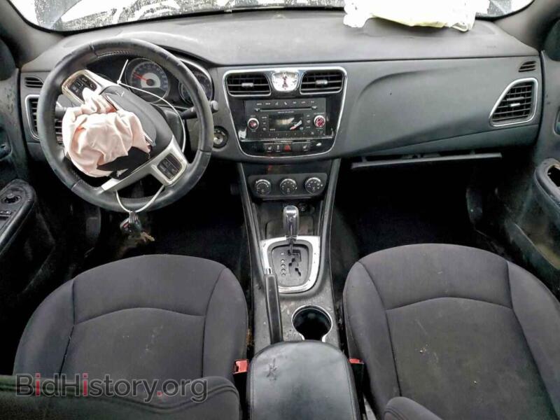 2013 Chrysler 200 (VIN 1C3CCBBB1DN521904) — photo 8 of 14