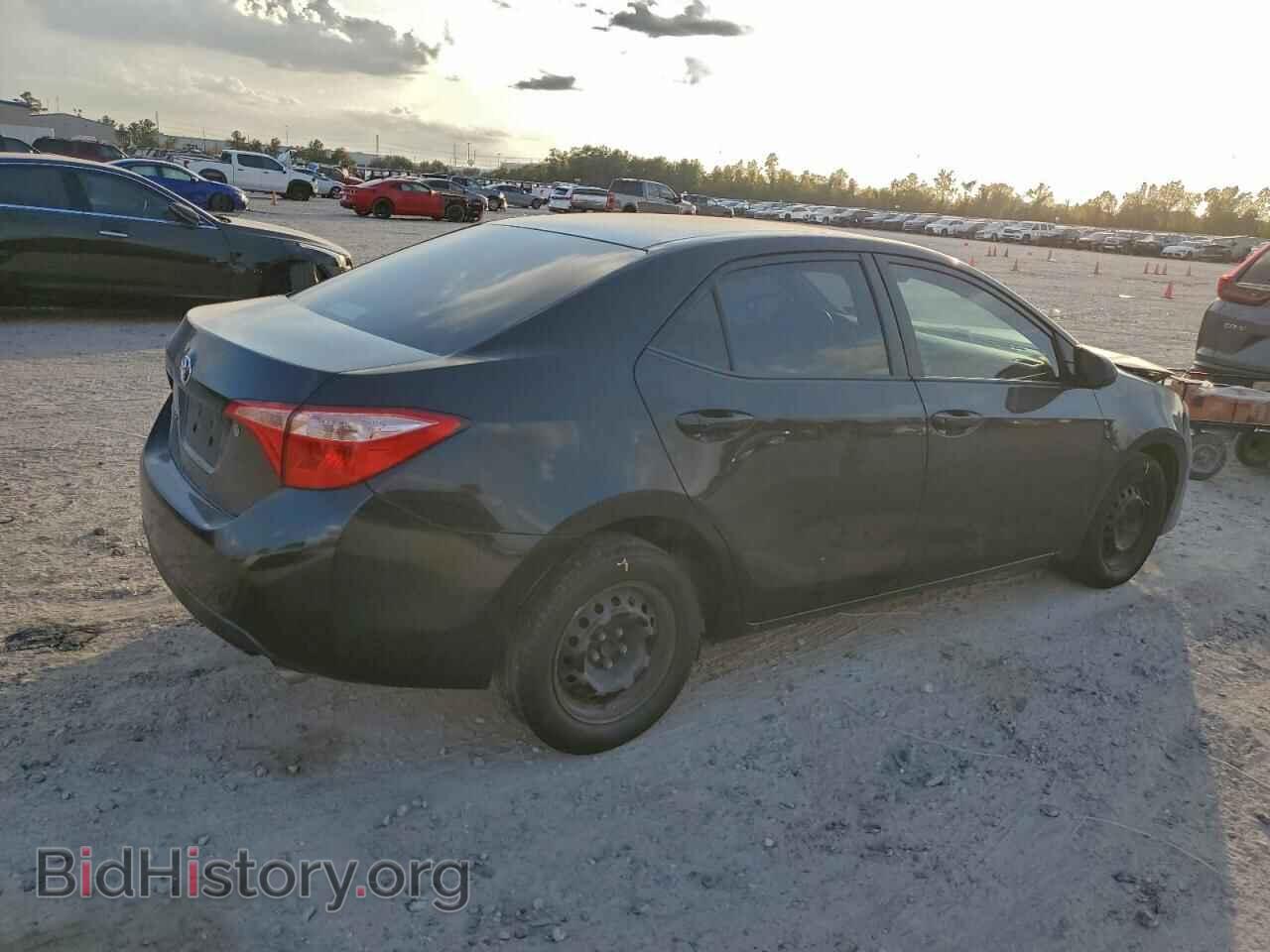 2017 TOYOTA COROLLA - VIN: 5YFBURHEXHP692951 - Фото 3