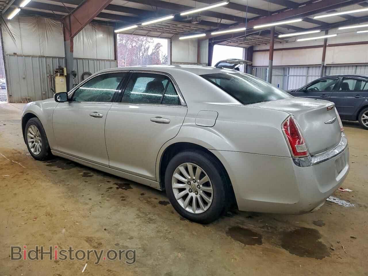2012 CHRYSLER 300 - VIN: 2C3CCAAG4CH112617 - Photo 2