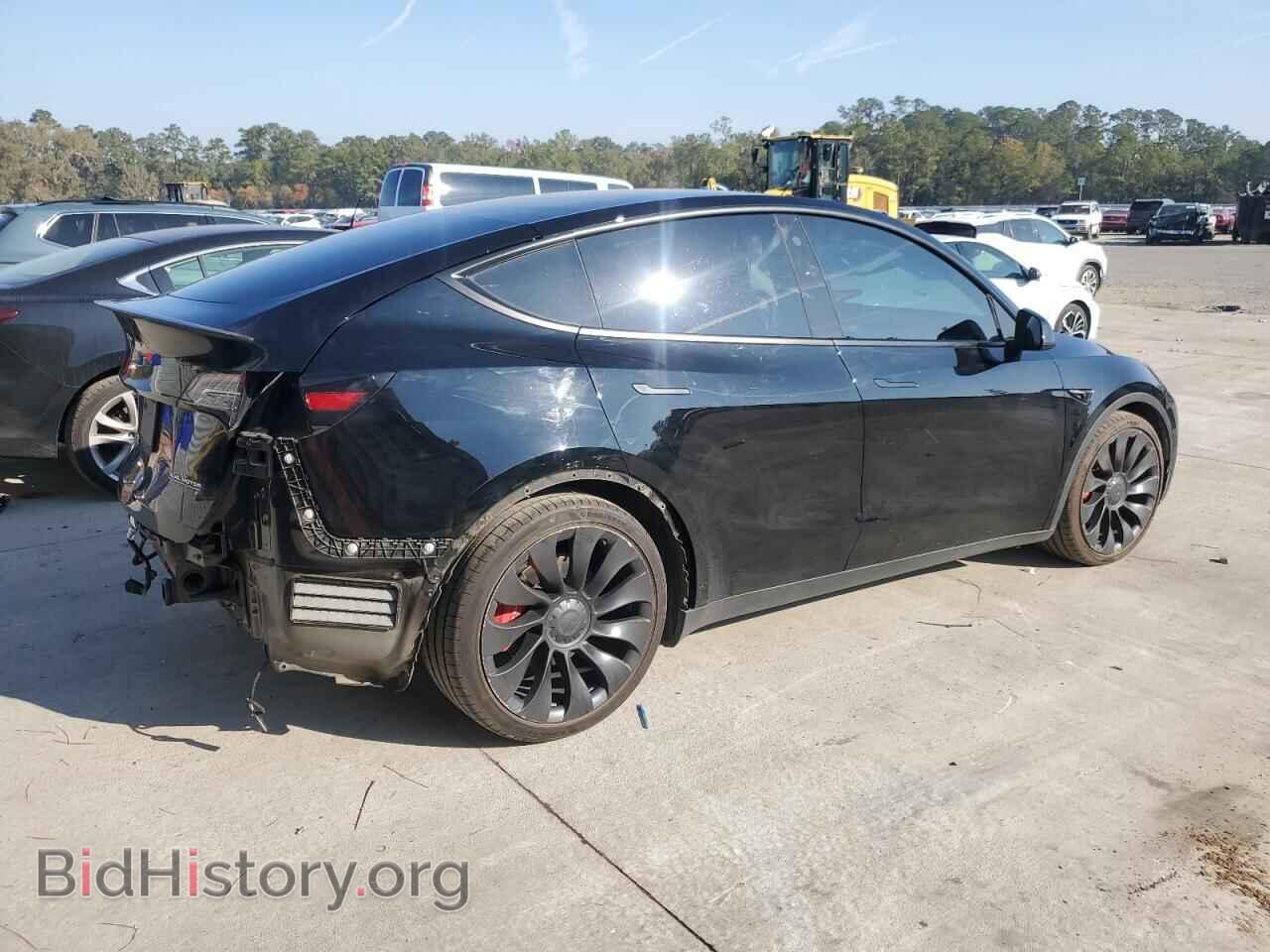 2022 TESLA MODEL Y - VIN: 7SAYGDEF2NF453521 - Photo 3