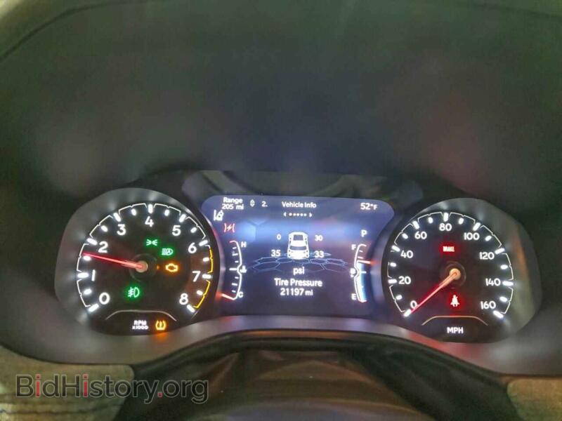 2022 Jeep COMPASS (VIN 3C4NJDBB6NT215272) — photo 9 of 15