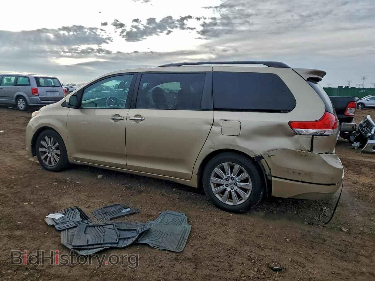 2011 TOYOTA All Models - VIN: 5TDYK3DC4BS021419 - Фото 2
