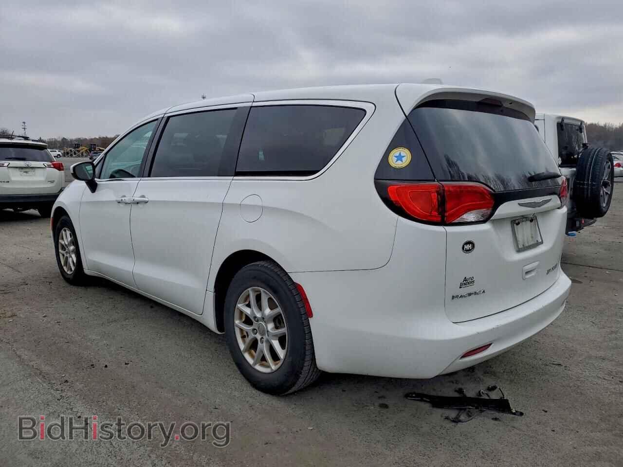 2017 CHRYSLER PACIFICA - VIN: 2C4RC1DG1HR588973 - Photo 2