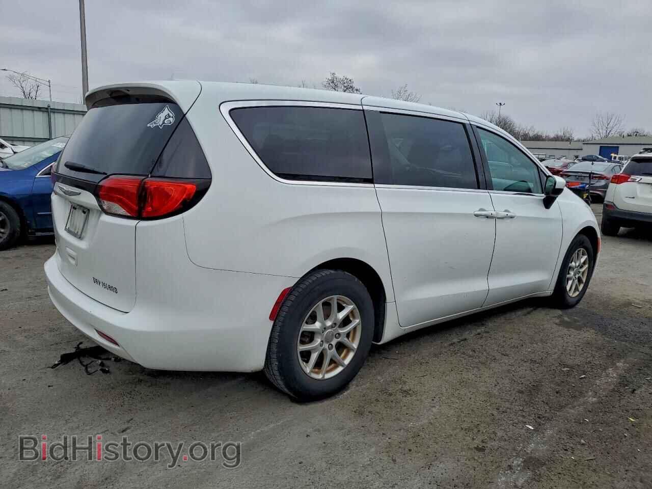 2017 CHRYSLER PACIFICA - VIN: 2C4RC1DG1HR588973 - Photo 3