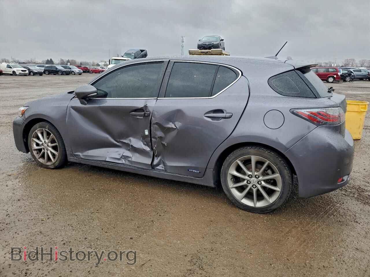 2013 LEXUS CT 200 - VIN: JTHKD5BH2D2138189 - Photo 2