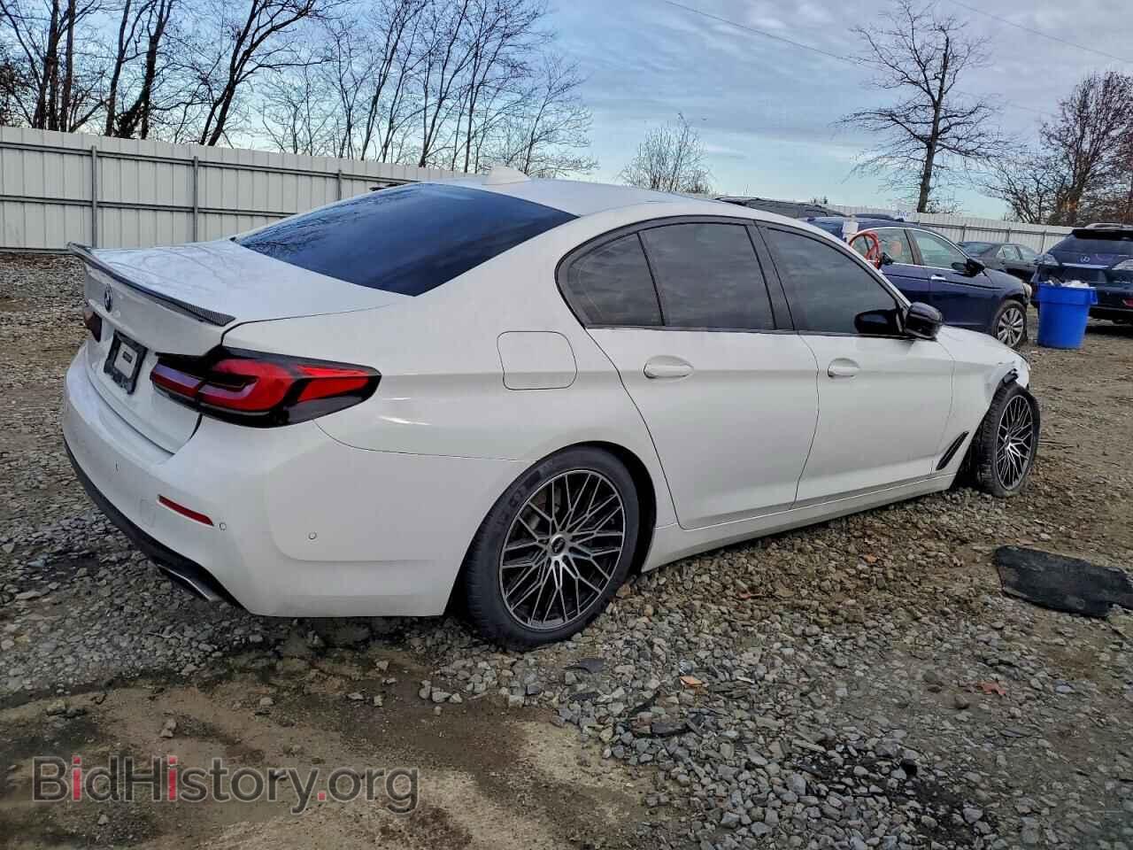 2021 BMW 5 SERIES - VIN: WBA13BJ08MCF71147 - Фото 3