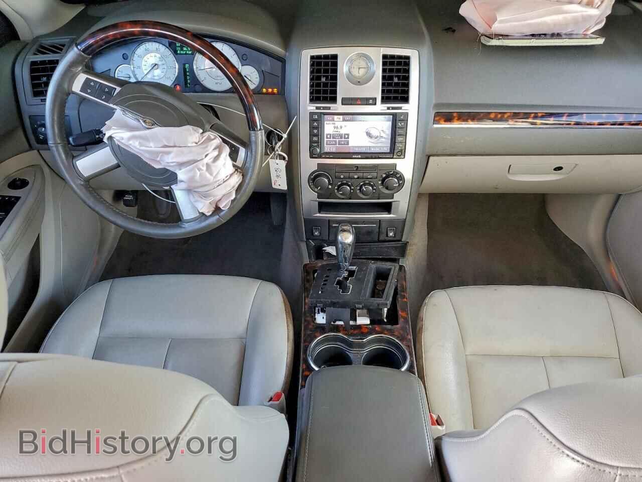2010 CHRYSLER 300 - VIN: 2C3CA3CV0AH148606 - Фото 8
