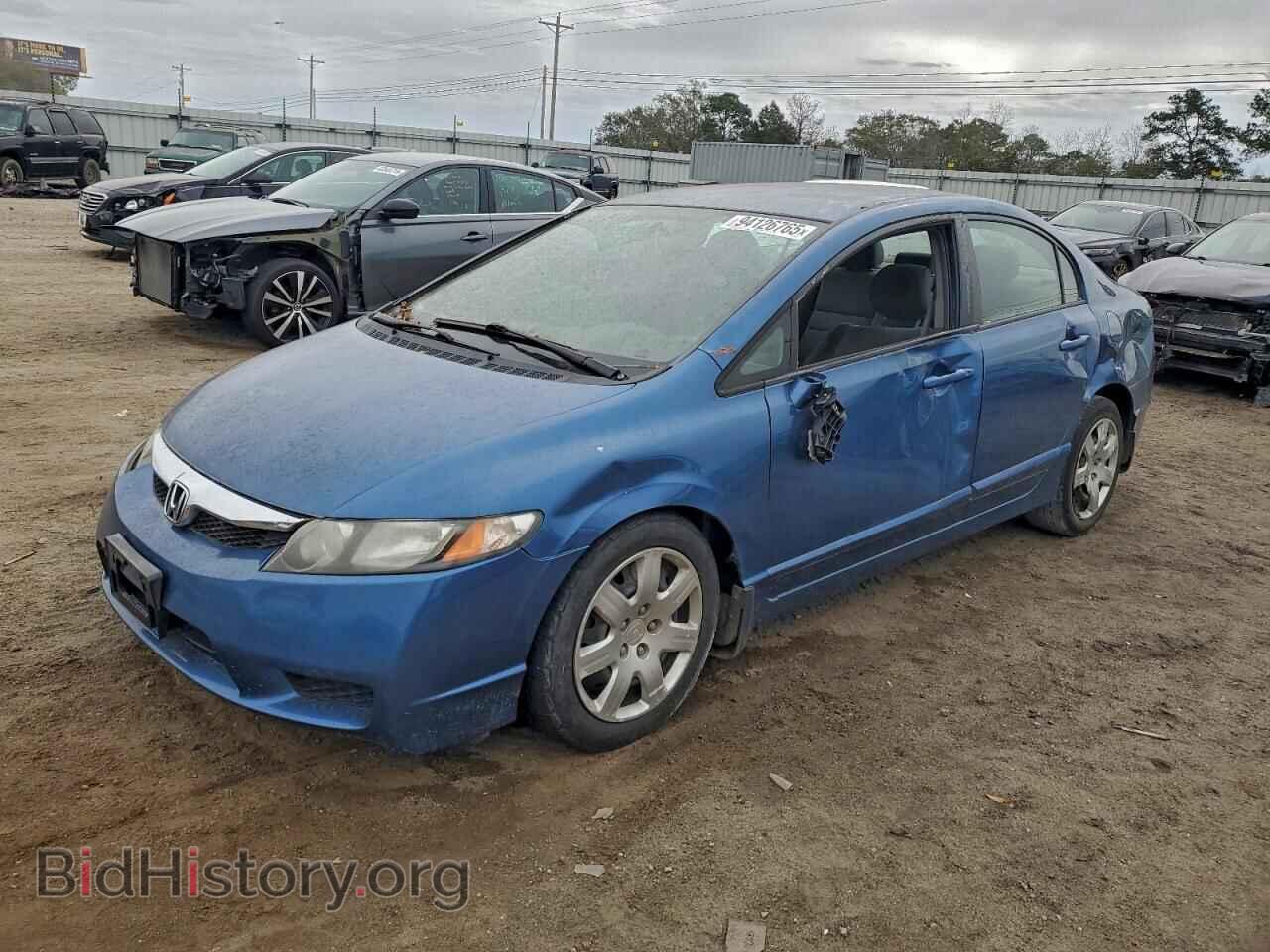 Фотография 19XFA1F55BE045509 - HONDA CIVIC 2011