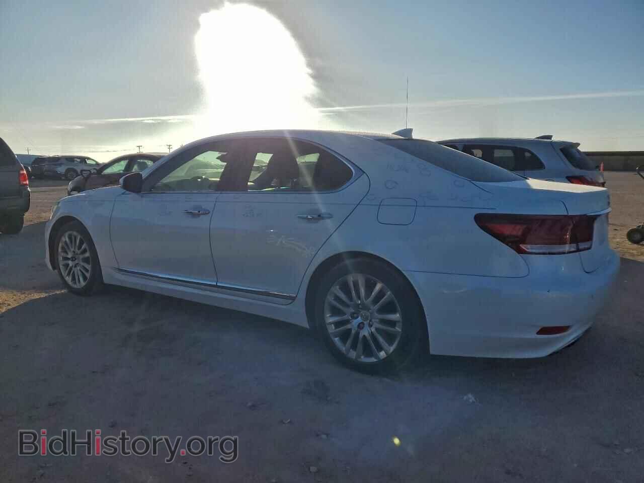 2014 LEXUS LS460 - VIN: JTHBL5EF8E5131082 - Фото 2