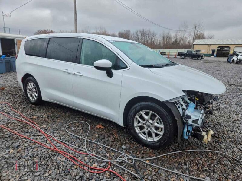 2023 Chrysler MINIVAN (VIN 2C4RC1CG6PR602530) — фото 4 из 16