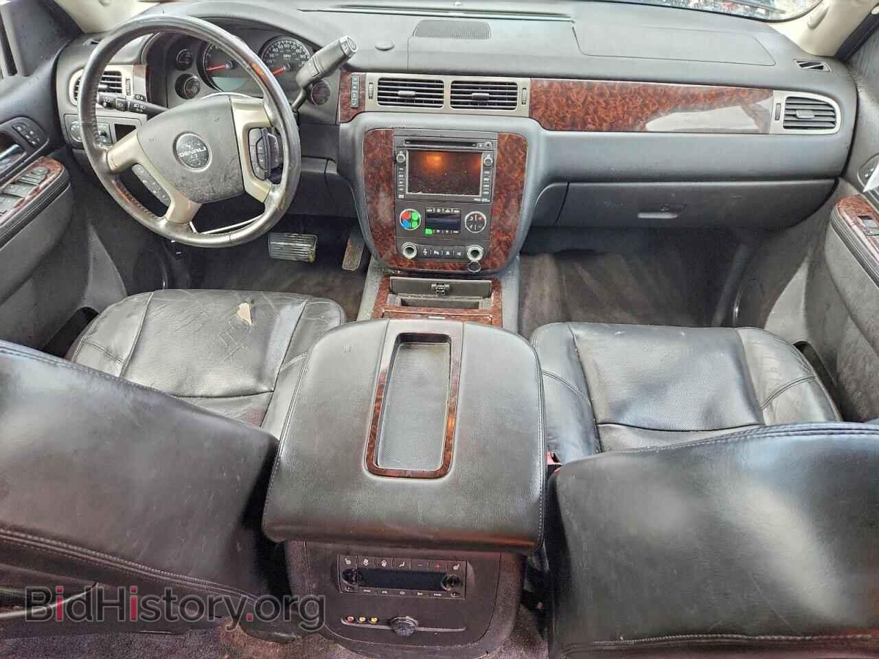 2011 GMC YUKON - VIN: 1GKS2EEF3BR218725 - Photo 8