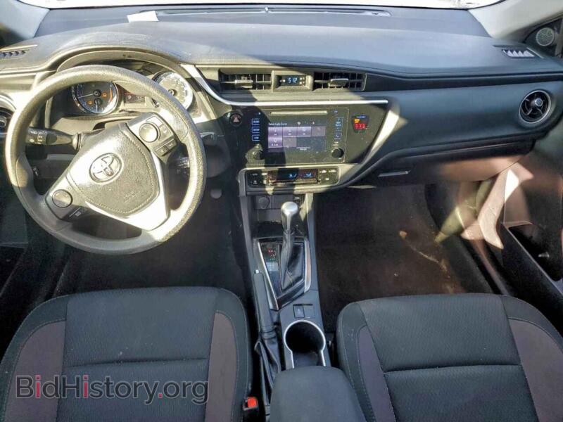 2019 Toyota COROLLA (VIN 2T1BURHE2KC176557) — фото 8 из 12
