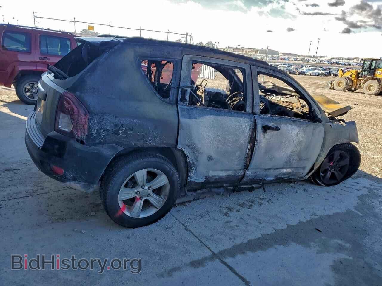 2016 JEEP COMPASS - VIN: 1C4NJDBB3GD756367 - Photo 3