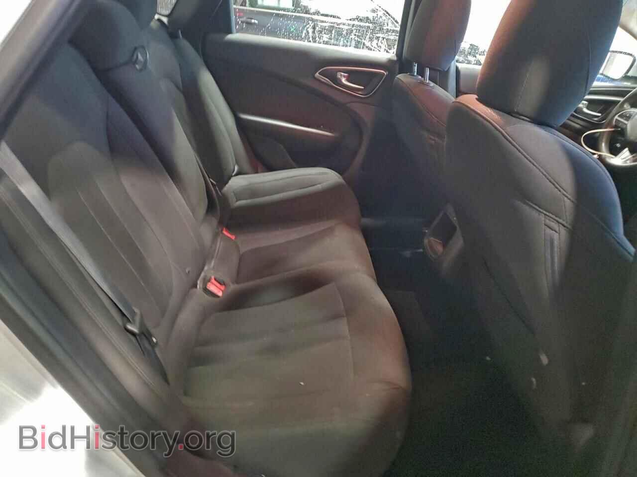 2016 CHRYSLER 200 - VIN: 1C3CCCAB5GN101400 - Фото 10