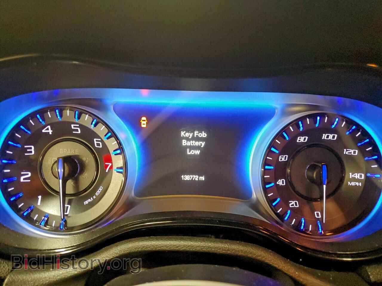 2017 CHRYSLER 300 - VIN: 2C3CCAGG8HH647951 - Фото 9
