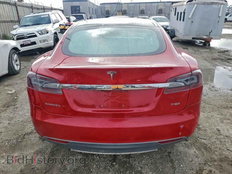 2013 Tesla MODEL S (VIN 5YJSA1CP0DFP14576) — фото 6 из 13