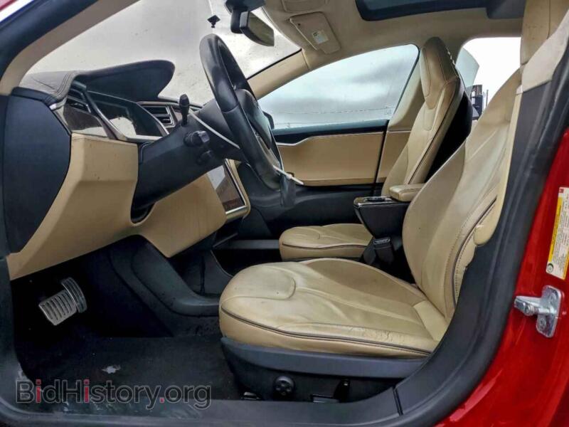 2013 Tesla MODEL S (VIN 5YJSA1CP0DFP14576) — фото 7 из 13