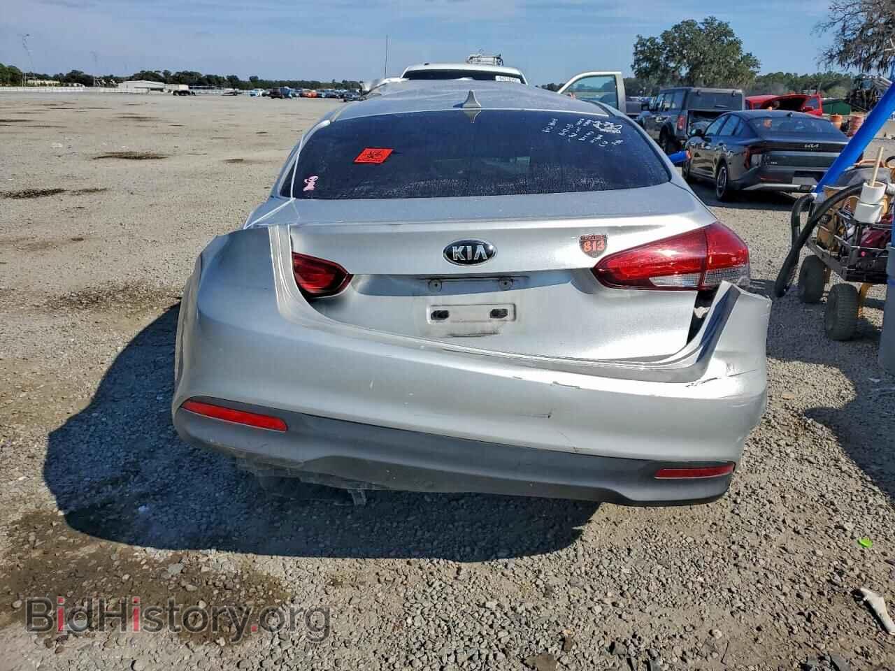 2017 KIA FORTE - VIN: 3KPFK4A70HE111853 - Фото 6