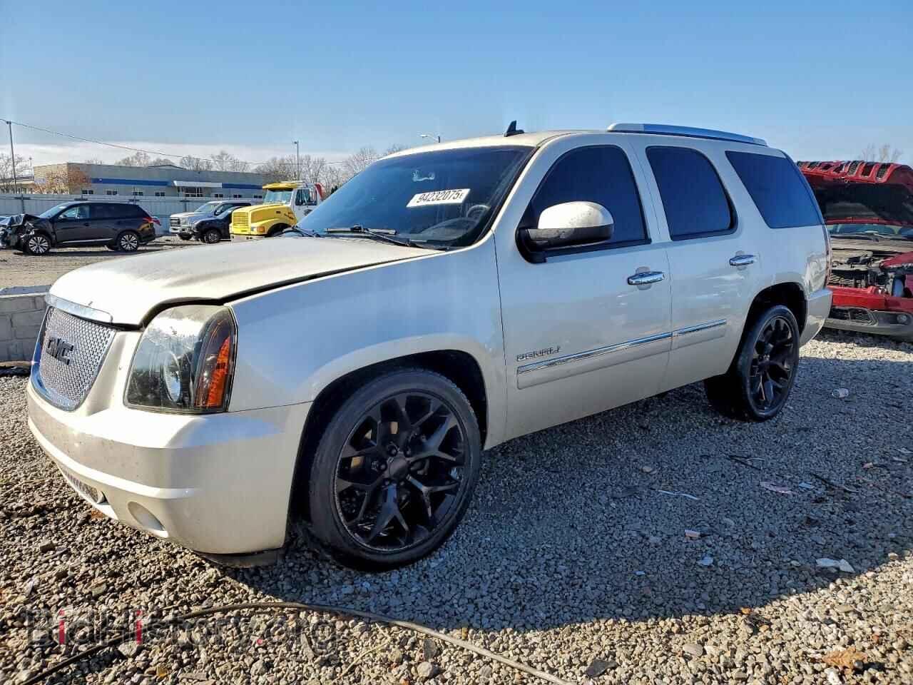 Photo 1GKUKEEF4AR166626 - GMC YUKON 2010