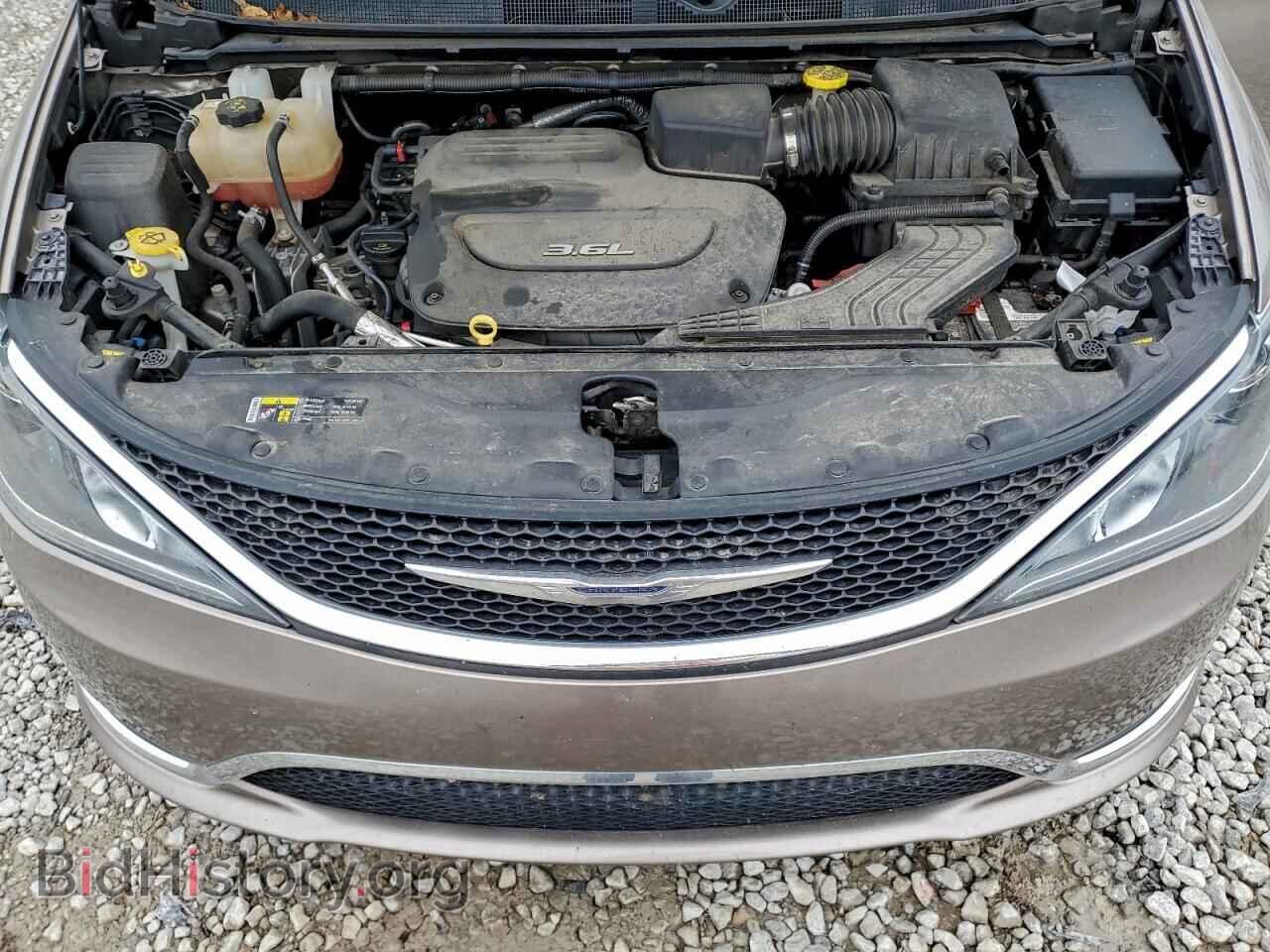 2017 CHRYSLER PACIFICA - VIN: 2C4RC1GGXHR656764 - Photo 12