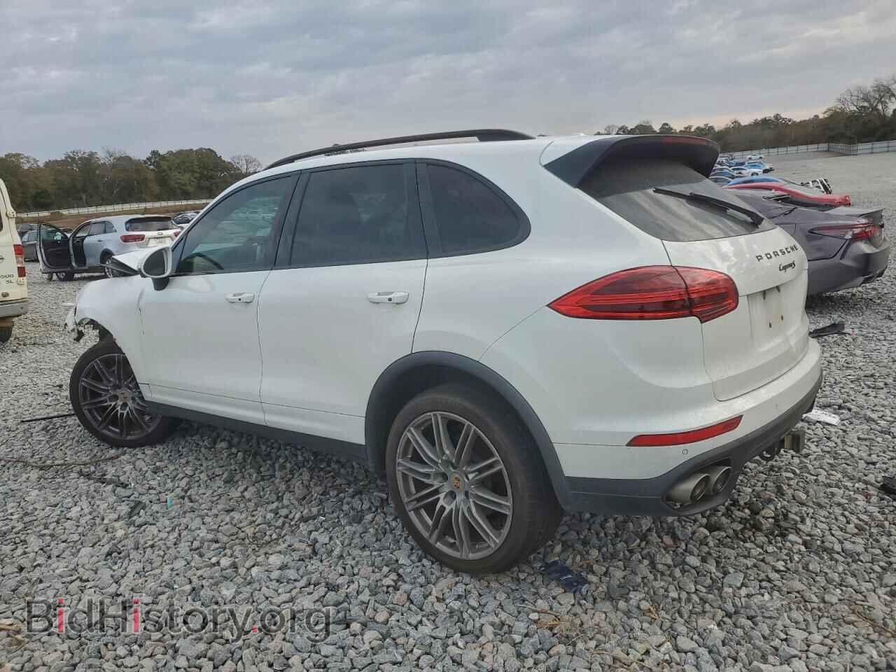 2017 PORSCHE CAYENNE - VIN: WP1AB2A23HLA51205 - Фото 2