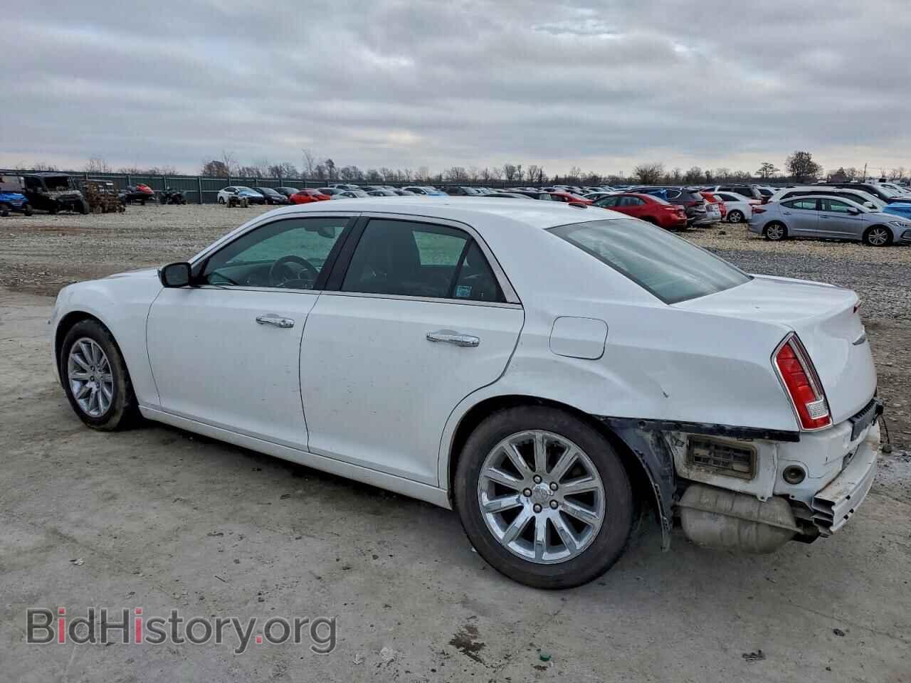 2012 CHRYSLER 300 - VIN: 2C3CCAET0CH283842 - Фото 2
