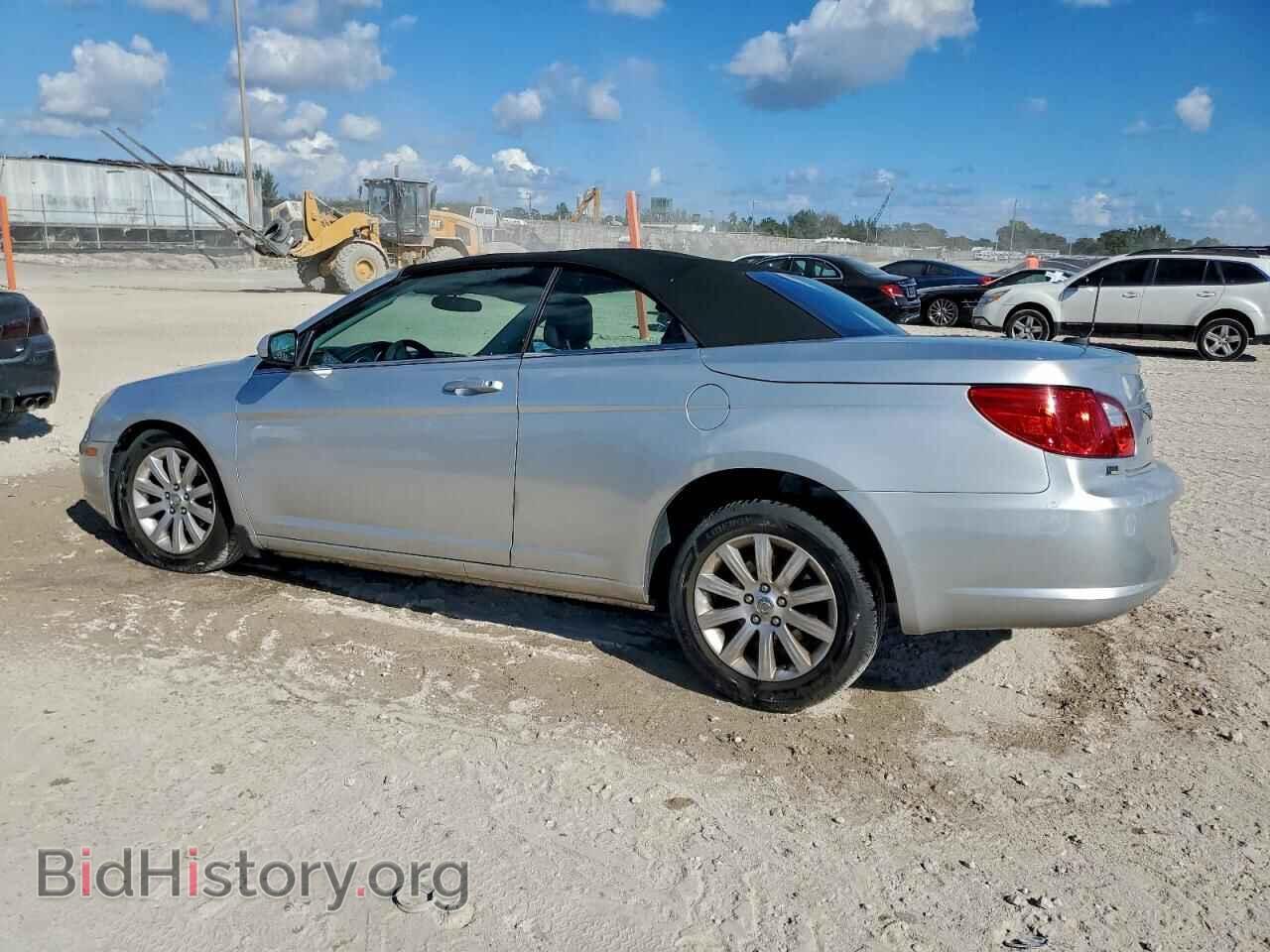2010 CHRYSLER SEBRING - VIN: 1C3BC5ED9AN143045 - Фото 2